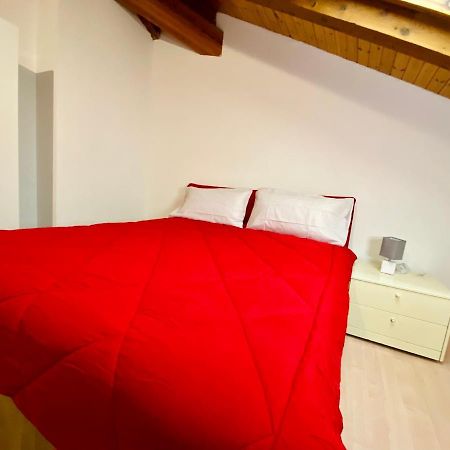 Appartement Casa Dei Leoni à Aoste Extérieur photo